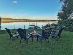 Lake St-Georges cottage with spa - Image 3