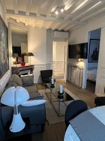 3R Eiffel Tower Luxury chic classic 3 bedrooms - Image 3