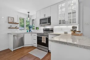 Sleep 8 | 4BR Home | Heated Pool & Hot Tub | - Image 3