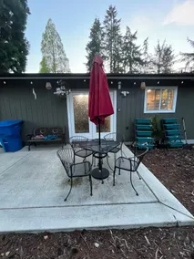 Quiet and spacious 4B3B home just minutes off I-5 - Image 3