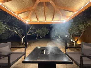 Octerra Villa - Private Jacuzzi - Lake & Mountain View - Image 5