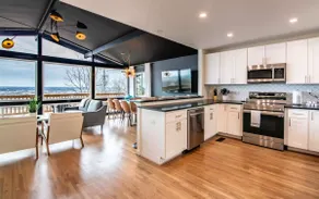Luxurious Retreat w/ Stunning Views I Sleeps 16 - Image 3
