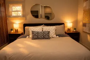 Moody Modern I 2 King Bed En-Suites l 30 day - Image 4
