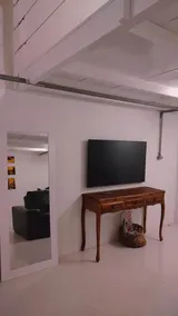 Downtown studio with air conditioning - Image 5