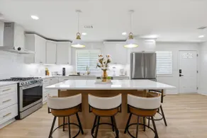 Spacious | Luxury | Huge Yard | Bring RV/Boat - Image 3