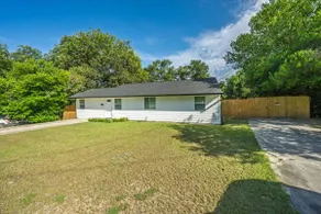 Spacious | Luxury | Huge Yard | Bring RV/Boat - Image 2