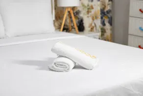 Stylish | Spacious, Modern & Luxury Stay + Netflix - Image 3