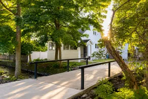 Creekside Hideaway - Entire home - Image 2