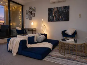 Sunset Balcony View | Stylish City Escape |Syd CBD - Image 3