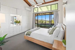 Ocean Views - 300m to Hills Beach - 3km to Big Banana - Image 2