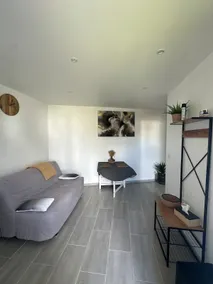 Beautiful functional studio with terrace - Image 3