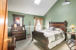 1890 Restored Barn - Image 4