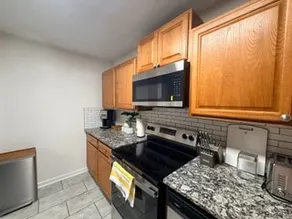 Fully Furnished and Clean Townhome near Atlanta - Image 5