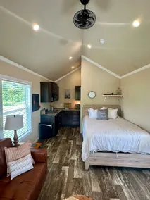 Bayou Bungalow at Morley Acres RV Park - Image 2