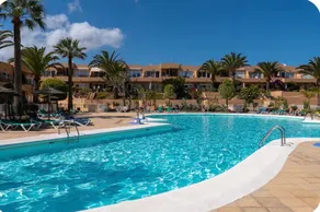 LAS DUNAS Corralejo Playa, piscina y relax - Image 2
