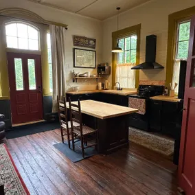 Simpson Station: Historic Train Depot - Image 2