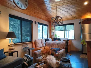 Lazy Acre Cabin - Image 4
