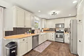 NEW 2 King Beds | Route 66 | Remodeled 1920s Home - Image 4