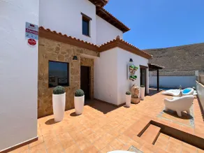 CASA MARARÍA. Quiet, central and comfortable. - Image 3