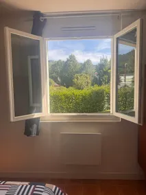 Chez Maxime between Lioran & Aurillac – Parking and balcony - Image 5