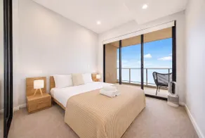 Modern Rouse Hill 2BR | Free Parking | 270° View - Image 3