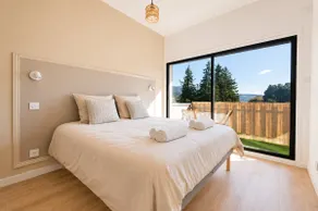 Lake Paladru view • Renovated one-bedroom apartment with balcony & A/C - Image 2