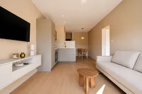 Lake Paladru view • Renovated one-bedroom apartment with balcony & A/C - Image 3
