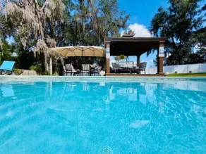 Pool Side Oasis - Image 2