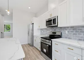 Luxury townhome beautiful Edmonds close Seattle. - Image 5