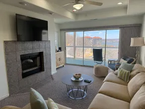 Great View-Screened Deck, Must See! 3BR/2BA 1400ft - Image 4