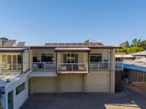 Thea & Robbie's place - Image 5