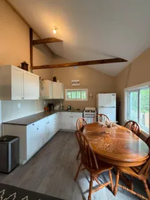 Off Grid Family Waterfront Cabin on Private Lake - Image 4