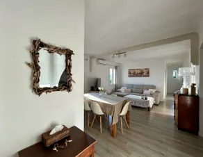 Smukke lejlighed fødder i vandet - Image 3