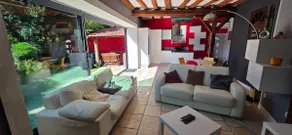 hyper center, air-conditioning, courtyard, swimming pool, parking are private - Image 4