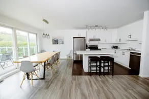[V22] Villa Mont-Sainte-Anne | Pool - Image 3