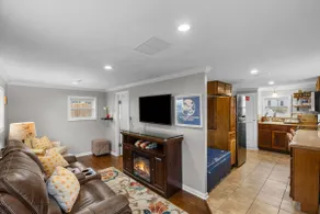 Cottage KC - 7 min to Kauffman/Arrowhead Stadium! - Image 4
