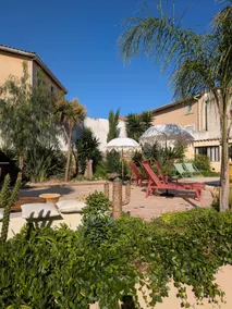 Villa heart of town Patio Garden Pool Sauna Garage - Image 2