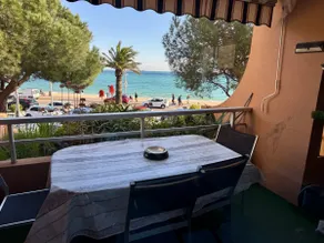 2 rooms + garage at the beach - Image 3