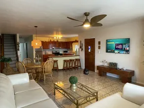 Panoramic ocean view with beach access - Image 2