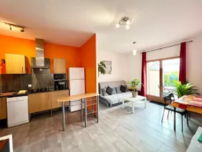 Roligt sommerhus i Salagou med dejlig udsigt over dalen - Image 3