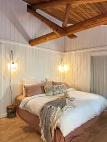 Retreat with huge deck, 5 mins to Woodstock - Image 3