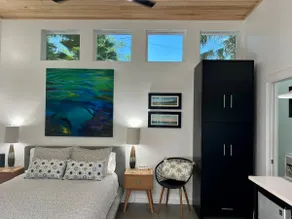 Stylish Private Studio | Walk to UF - Image 2