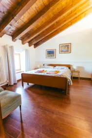 Swimming pool, garden and relaxation: Paraglider's house B&B - Image 3