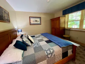 Lakeside cozy cottage suite - perfect for couple. - Image 4