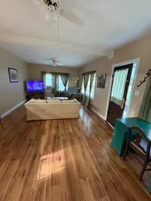 Mimi's Guest Cottage - Image 3