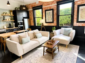 Hollidge House 5 Star Luxury Apartments - Image 2