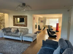 Large Comfy multifunctional home near Cardif - Image 5