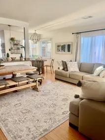 Comfy Cozy Spacious House - Image 4