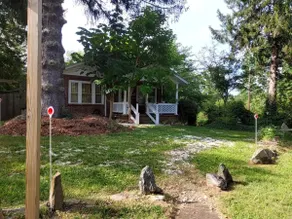 The Red Rooster Bungalow - Image 3
