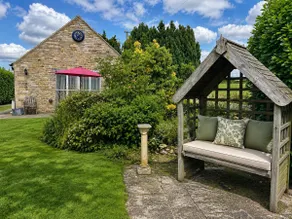 Luxury Barn Conversion Near Bath with parking - Image 5